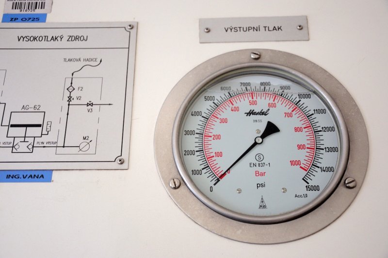 PRESSURE TESTS