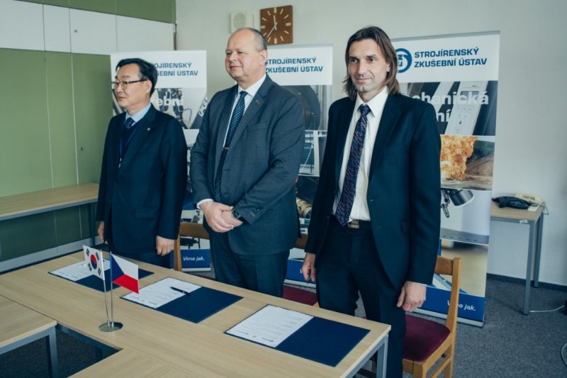 SZÚ podepsal trilaterální dohodu o spolupráci s KGS a FTZÚ